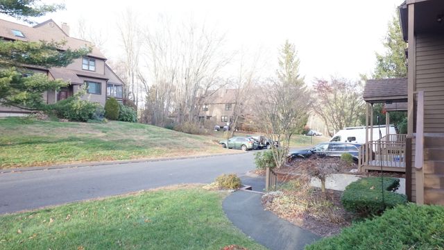 24 Overlook Drive 24, Monroe, CT 06468