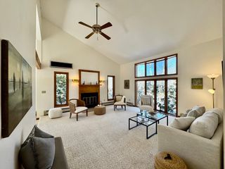 103 Meadow View Road, Oak Bluffs, MA 02557