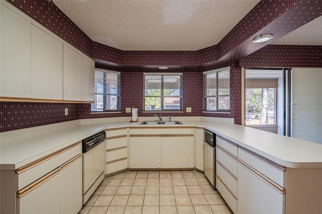 1101 ROLLING WOODS LANE, Lakeland, FL 33813