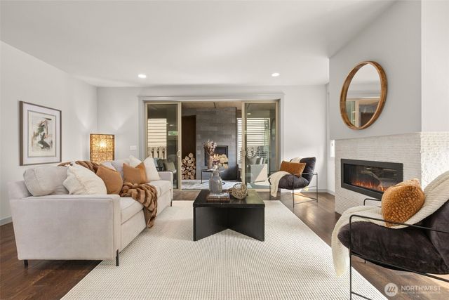27401 239th Place SE, Maple Valley, WA 98038