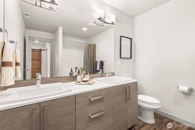 27401 239th Place SE, Maple Valley, WA 98038