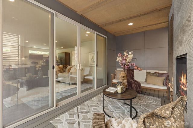 27401 239th Place SE, Maple Valley, WA 98038