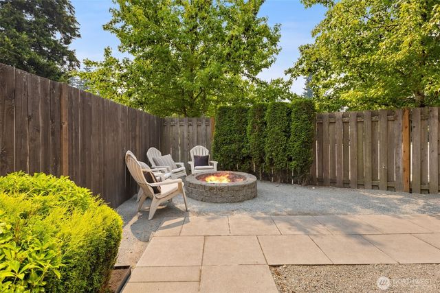 27401 239th Place SE, Maple Valley, WA 98038