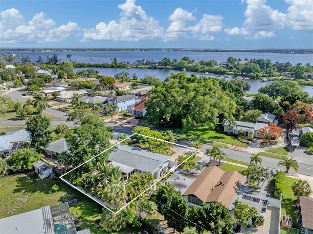 632 PARK DRIVE, Bradenton, FL 34209