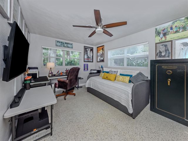 632 PARK DRIVE, Bradenton, FL 34209