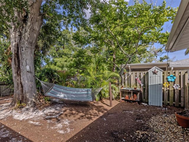 632 PARK DRIVE, Bradenton, FL 34209
