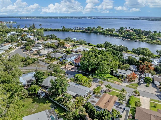 632 PARK DRIVE, Bradenton, FL 34209