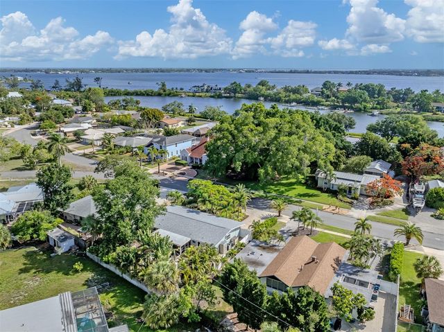 632 PARK DRIVE, Bradenton, FL 34209