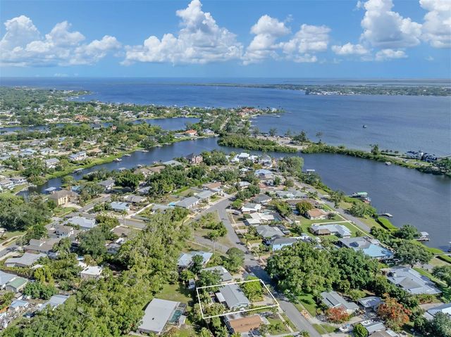 632 PARK DRIVE, Bradenton, FL 34209