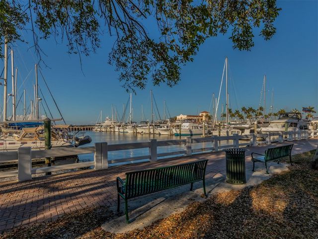 632 PARK DRIVE, Bradenton, FL 34209