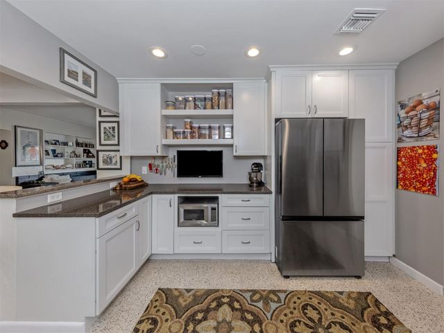 632 PARK DRIVE, Bradenton, FL 34209