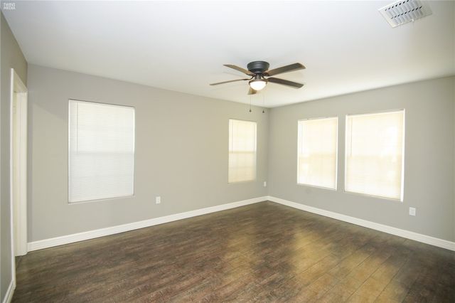 1614 Clare Dr, Corpus Christi, TX 78412