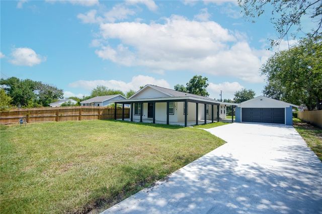 1614 Clare Dr, Corpus Christi, TX 78412