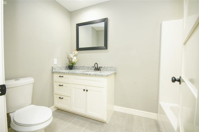 1614 Clare Dr, Corpus Christi, TX 78412