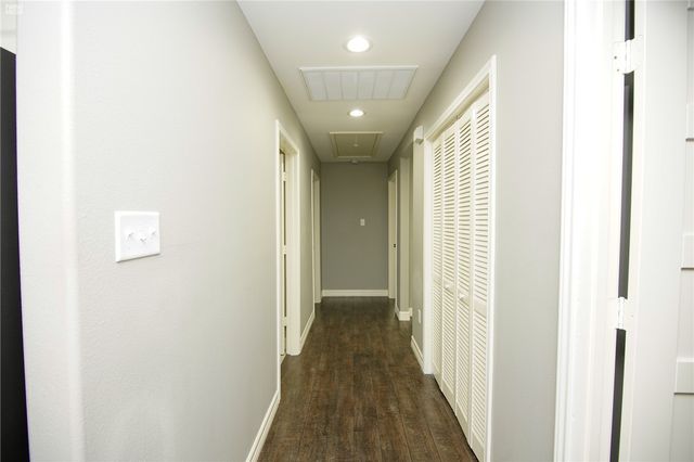 1614 Clare Dr, Corpus Christi, TX 78412