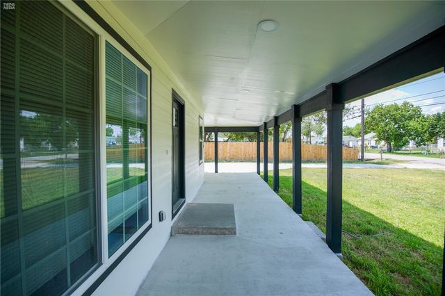 1614 Clare Dr, Corpus Christi, TX 78412