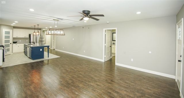 1614 Clare Dr, Corpus Christi, TX 78412