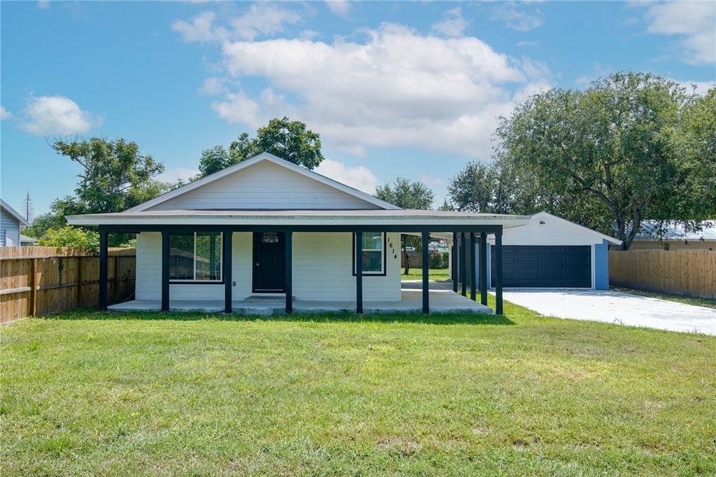 1614 Clare Dr, Corpus Christi, TX 78412