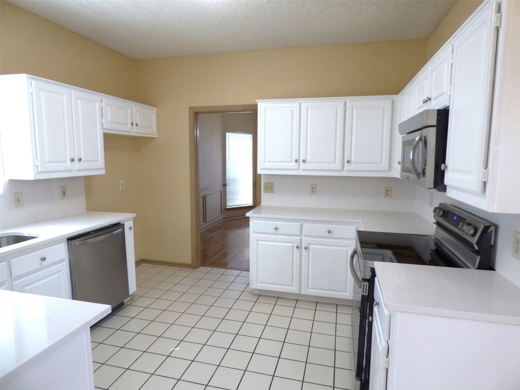 3918 Alto Avenue, Carrollton, TX 75007 — photo 4