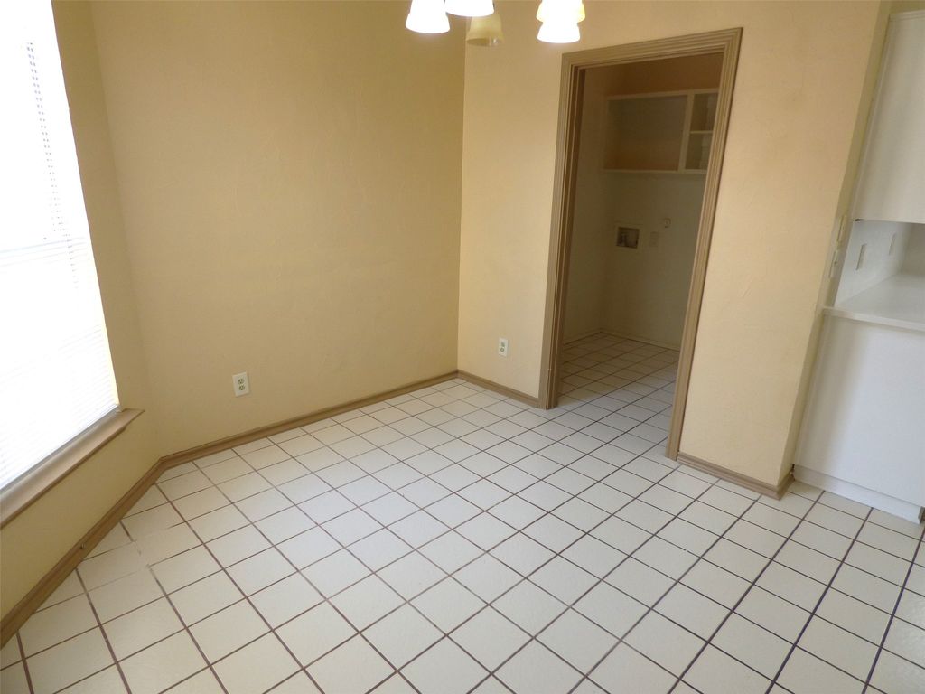 3918 Alto Avenue, Carrollton, TX 75007 — photo 5
