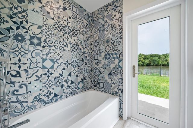 3292 Ridge Trce, Davie, FL 33328