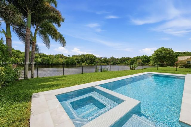 3292 Ridge Trce, Davie, FL 33328