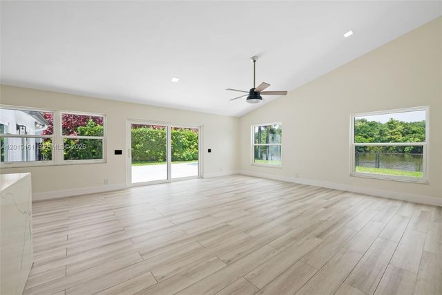 3292 Ridge Trce, Davie, FL 33328