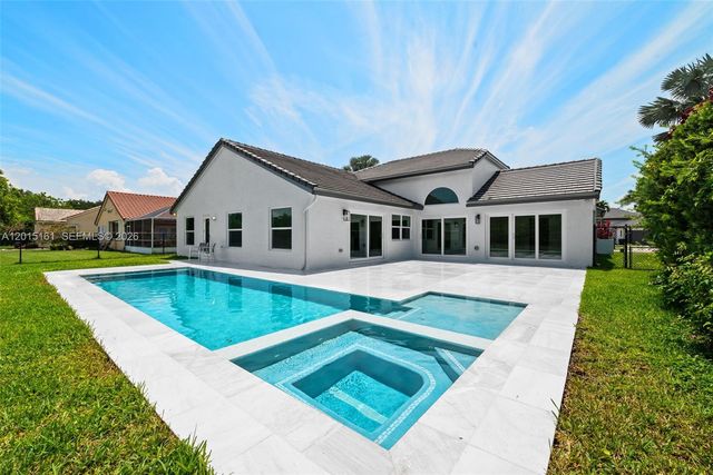 3292 Ridge Trce, Davie, FL 33328
