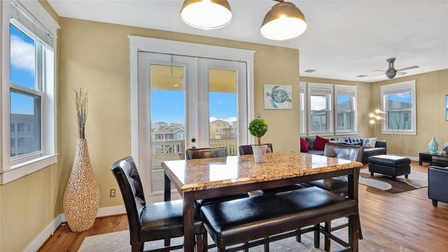 4118 Green Heron Drive, Galveston, TX 77554