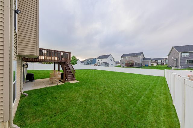 1426 Gates Drive, Schererville, IN 46375