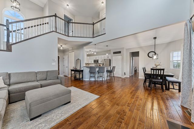 1426 Gates Drive, Schererville, IN 46375