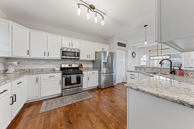 1426 Gates Drive, Schererville, IN 46375