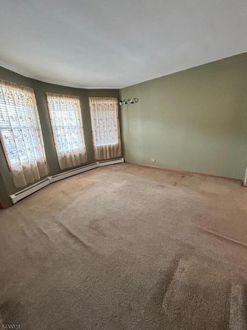 232 Franklin St, Elizabeth City, NJ 07206