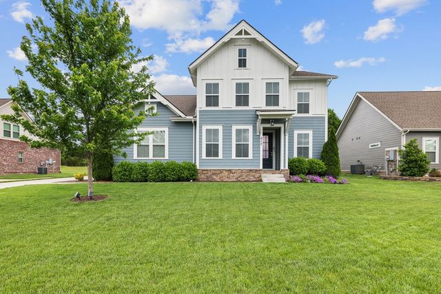 517 Oakvale Ln, Mount Juliet, TN 37122