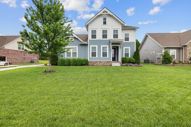 517 Oakvale Ln, Mount Juliet, TN 37122