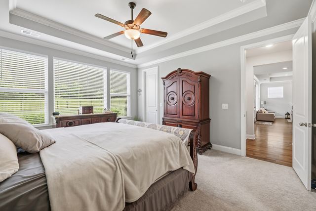 517 Oakvale Ln, Mount Juliet, TN 37122