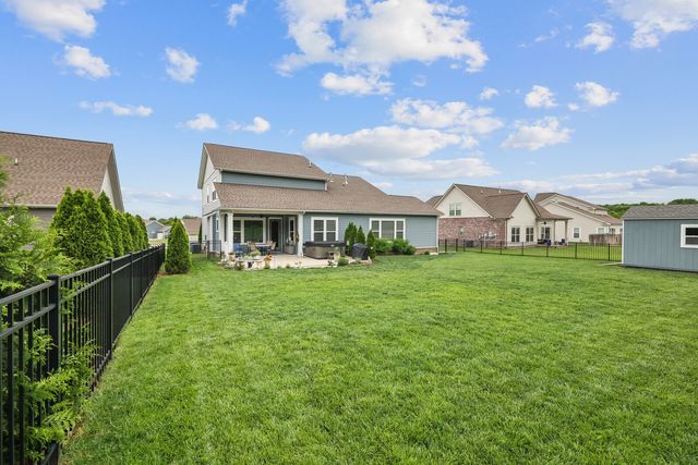 517 Oakvale Ln, Mount Juliet, TN 37122