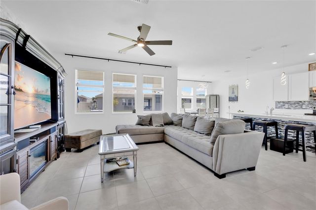 4212 PEBBLES THROW DRIVE, Kissimmee, FL 34746