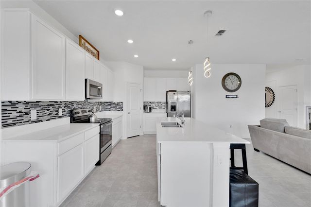 4212 PEBBLES THROW DRIVE, Kissimmee, FL 34746