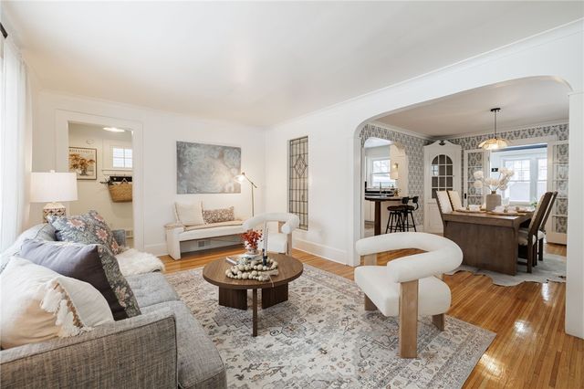 216 Laurelton Road, Irondequoit, NY 14609