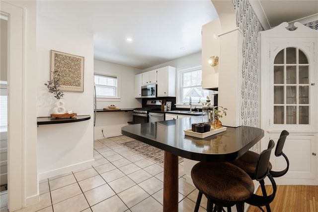 216 Laurelton Road, Irondequoit, NY 14609