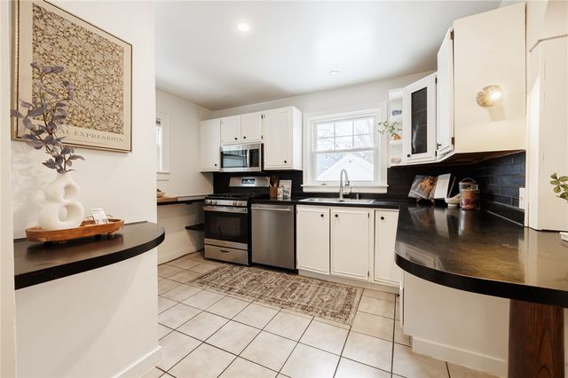 216 Laurelton Road, Irondequoit, NY 14609