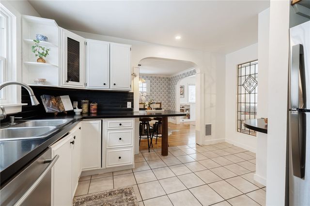 216 Laurelton Road, Irondequoit, NY 14609