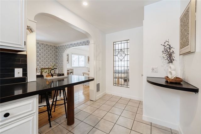 216 Laurelton Road, Irondequoit, NY 14609