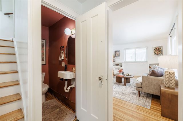 216 Laurelton Road, Irondequoit, NY 14609