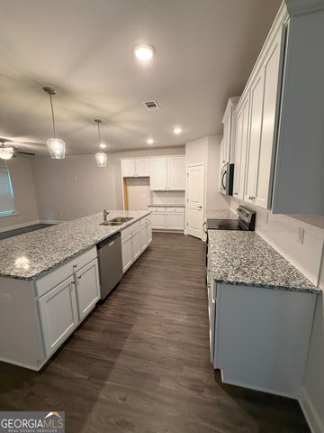 2576 Mills Commons Drive, Decatur, GA 30034