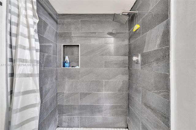 4760 W Lucerne Lakes Blvd W 408, Lake Worth, FL 33467