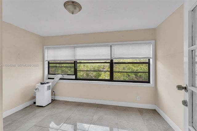 4760 W Lucerne Lakes Blvd W 408, Lake Worth, FL 33467