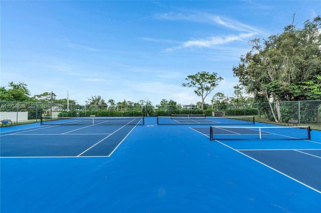 4760 W Lucerne Lakes Blvd W 408, Lake Worth, FL 33467