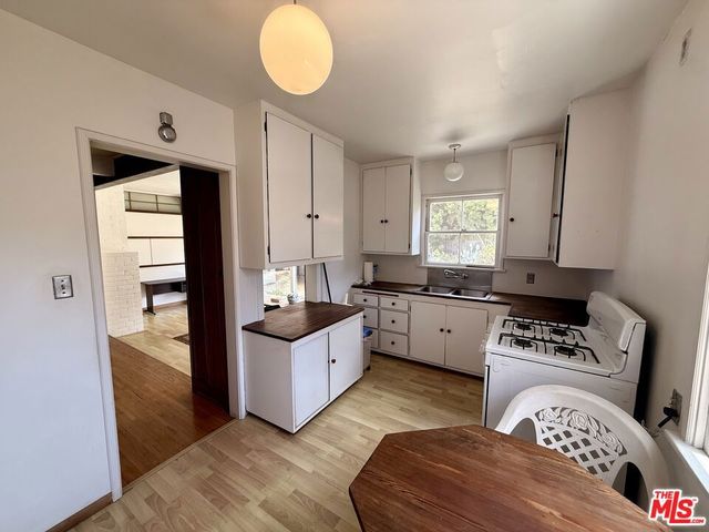 2634 Butler Avenue, Los Angeles, CA 90064